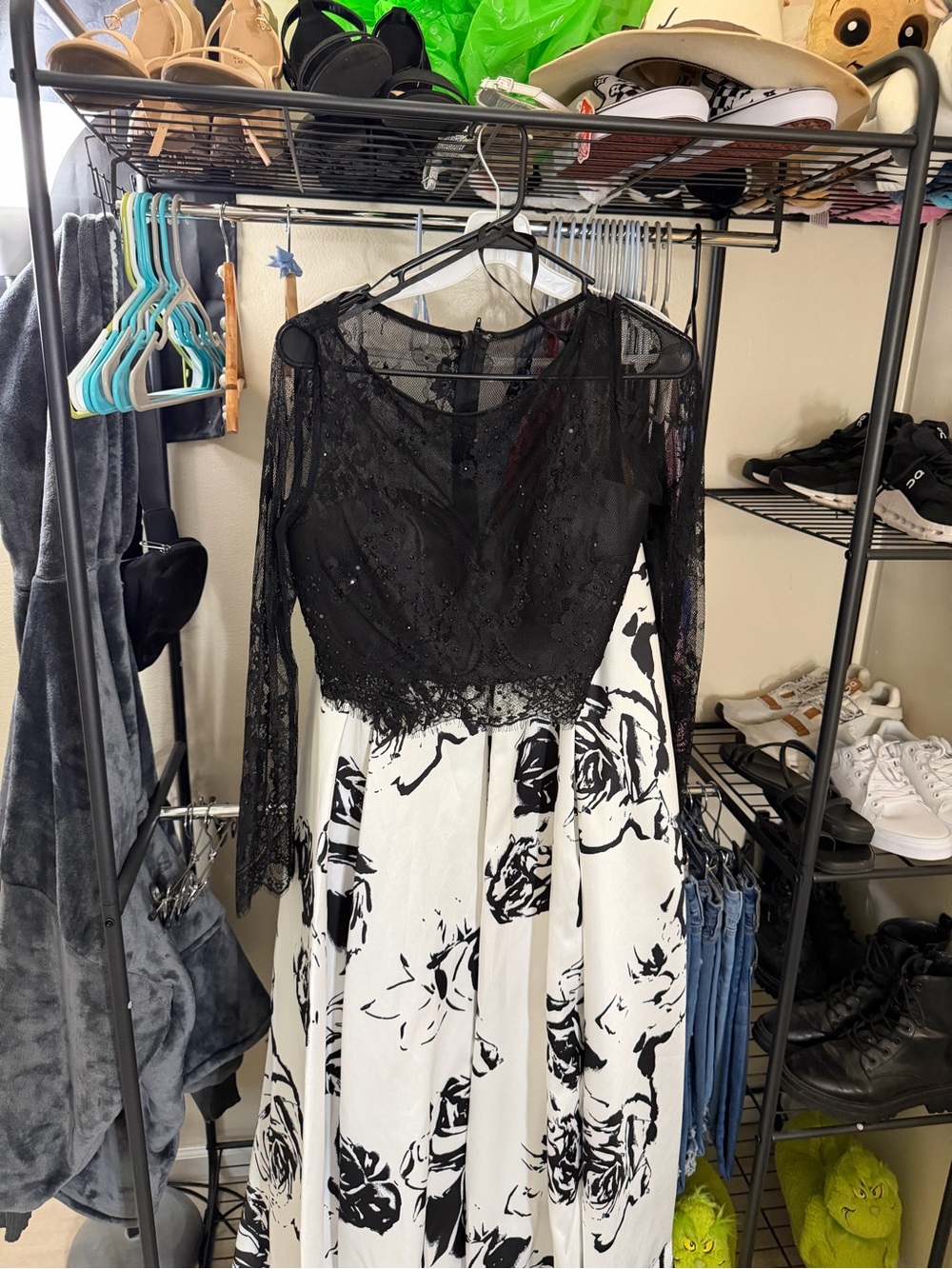 Clarisse Black Lace Bodice White Floral Maxi Gown